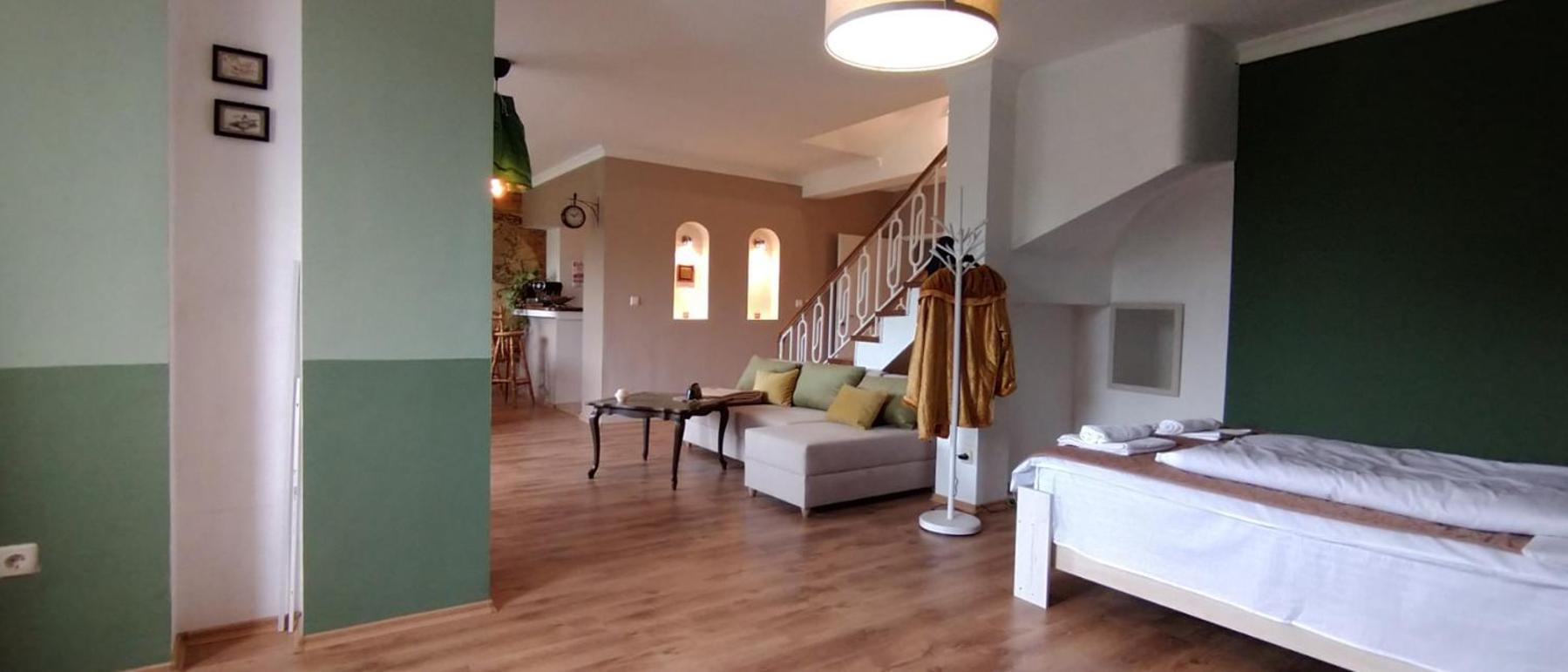 2bdr Yavorov Apartment *