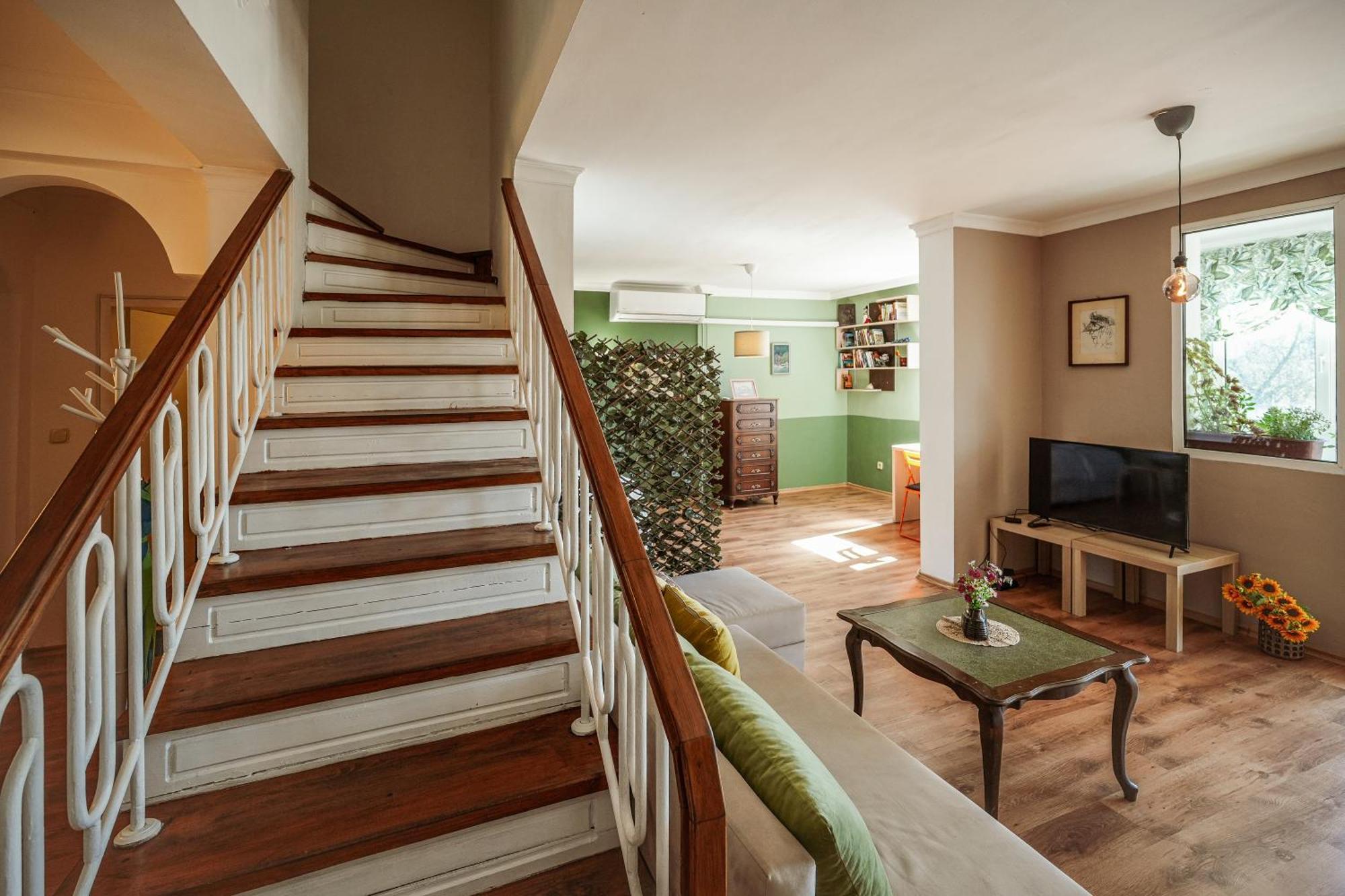 Appartement 2bdr Yavorov Sofia